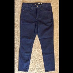 Universal Thread Women’s Skinny Jeans size 8/29 S